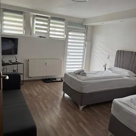 Erbacher Apartment *